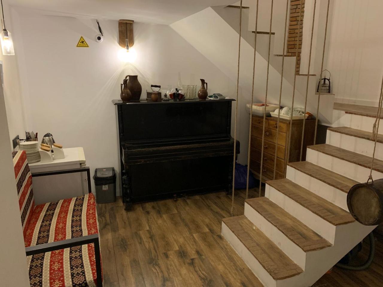 Hotel Baratashvili 12 Tbilisi Ngoại thất bức ảnh