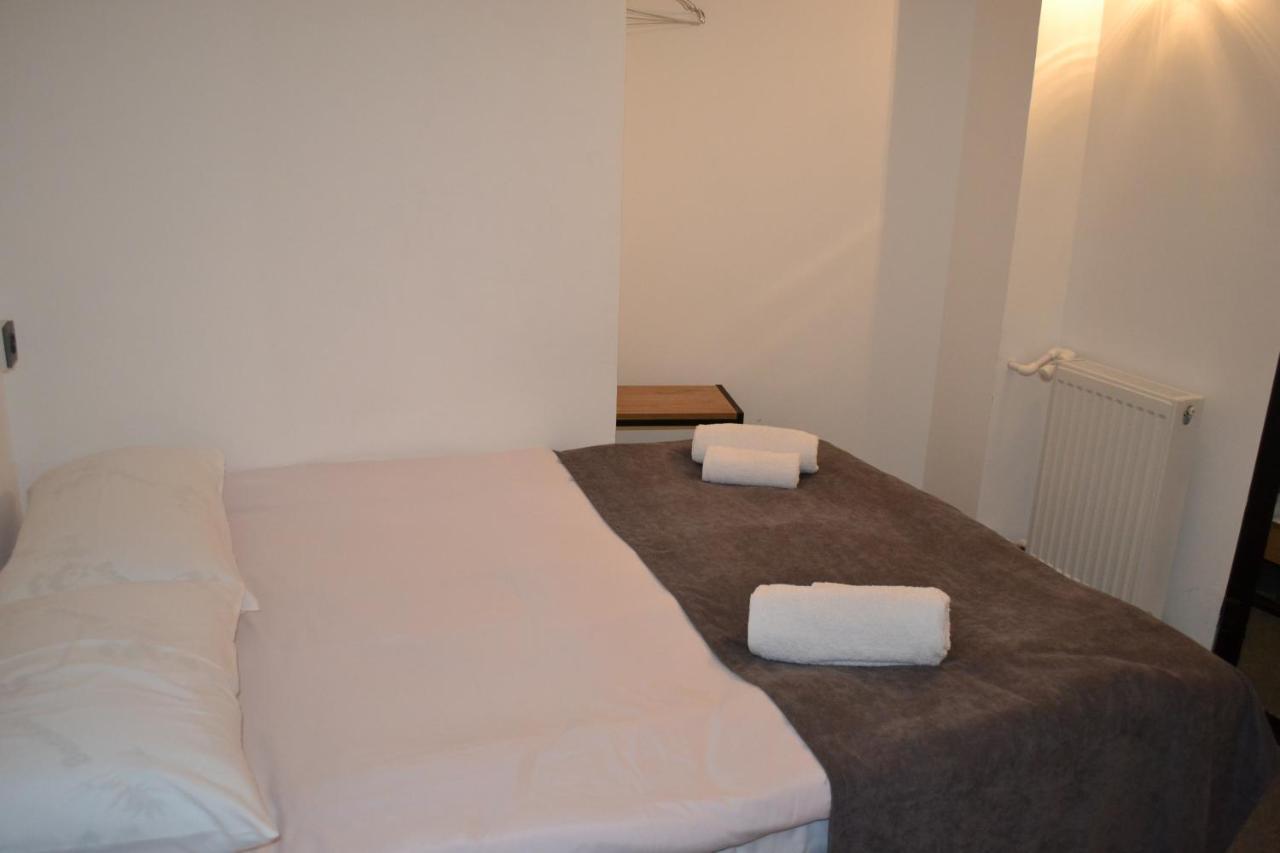 Hotel Baratashvili 12 Tbilisi Ngoại thất bức ảnh