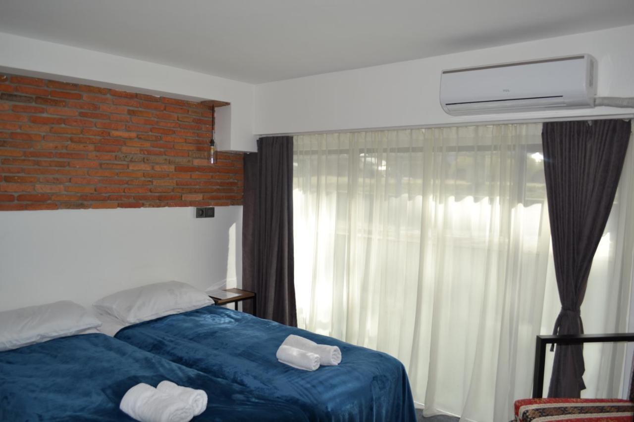 Hotel Baratashvili 12 Tbilisi Ngoại thất bức ảnh