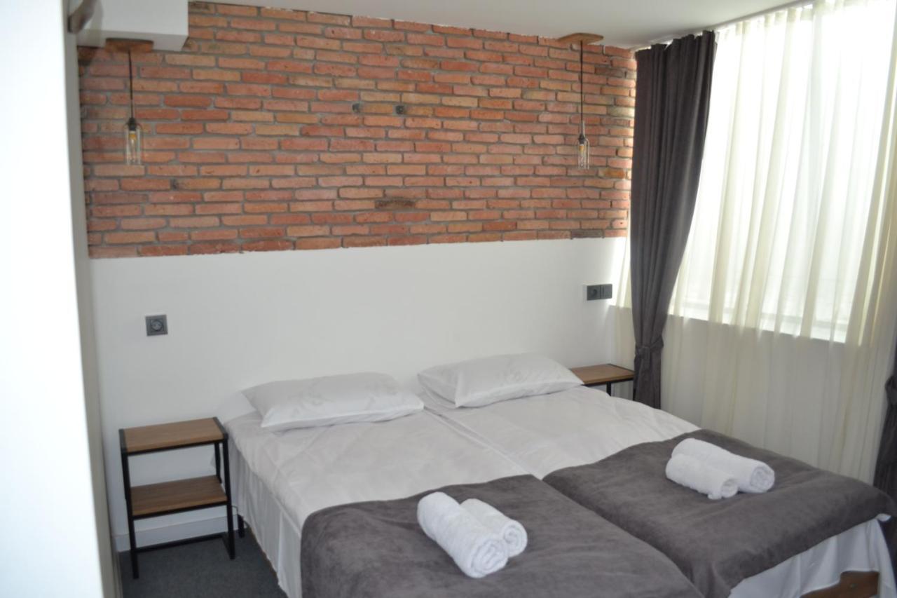Hotel Baratashvili 12 Tbilisi Ngoại thất bức ảnh